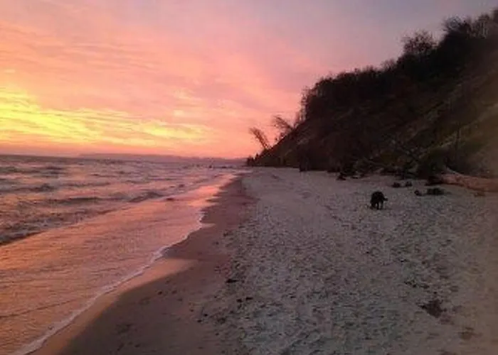 Apartment Ferienbungalow Mit Terrasse Und Seeblick In By Interhome *